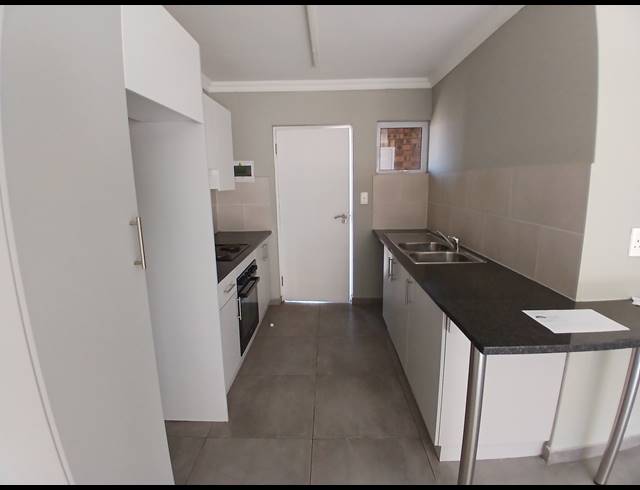 2 BEDROOM TOWNHOUSE FOR SALE IN ALBEMARLE
